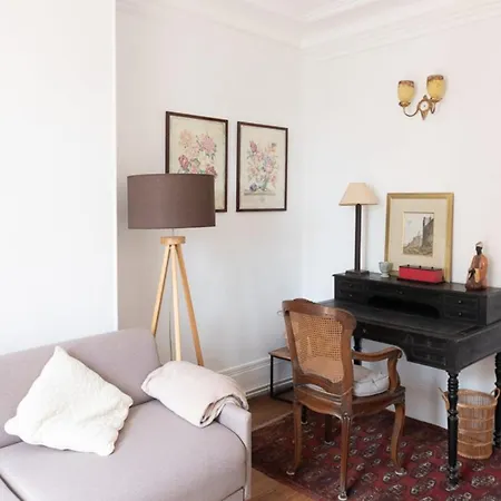 Apartment Charming Apartment Just Steps From The Pantheon