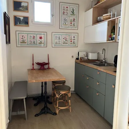 Charming Just Steps From The Pantheon * פריז
