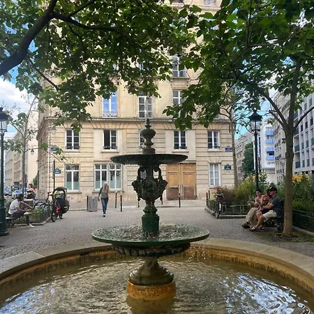 Charming Just Steps From The Pantheon * פריז