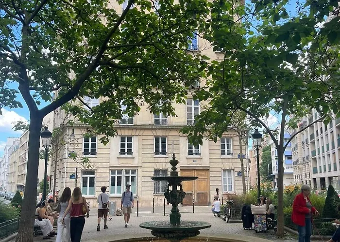 Charming Just Steps From The Pantheon *
